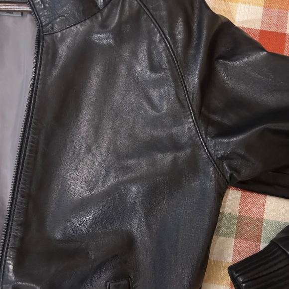 M0851 / Black Leather Jacket with hood / Very Rare / Size Medium (US 4 - 8) - Picture 6 of 8